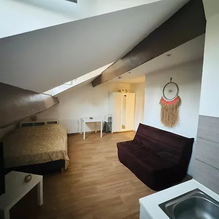 500m Away From Main Train & Tramway Station, Location, Very Quiet