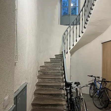 500m Away From Main Train & Tramway Station, Location, Very Quiet Appartement